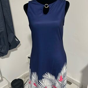 Vestido azul con flores